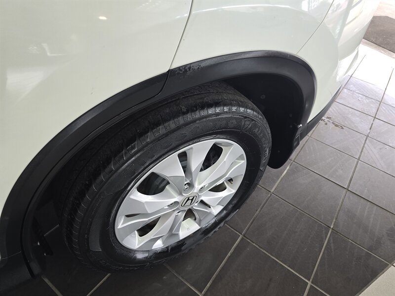 Used 2014 Honda CR-V EX image 32