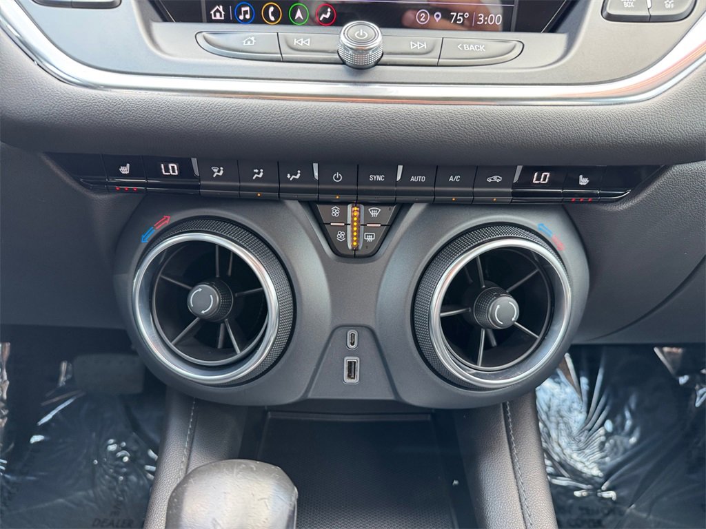 Used 2022 Chevrolet Blazer LT w/ Sound & Technology Package image 27