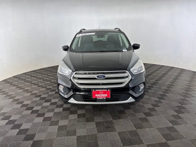Used 2018 Ford Escape SE w/ Ford Safe & Smart Package FWD image 2
