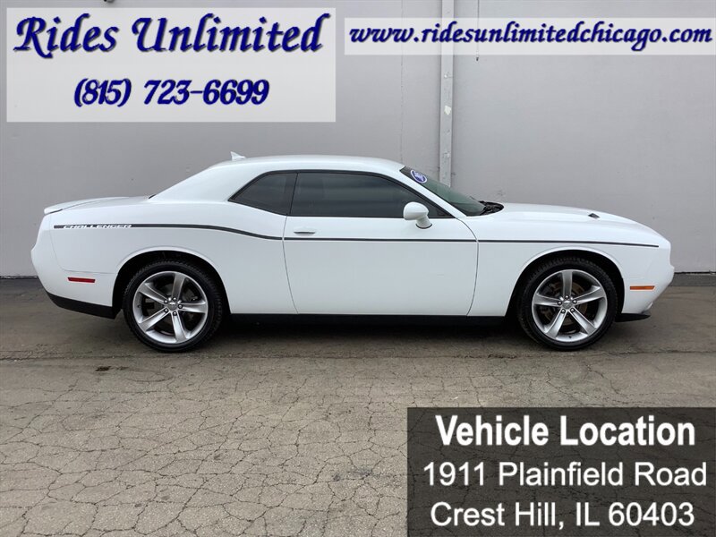 Used 2015 Dodge Challenger SXT w/ Super Sport Group (SS/T) RWD image 9