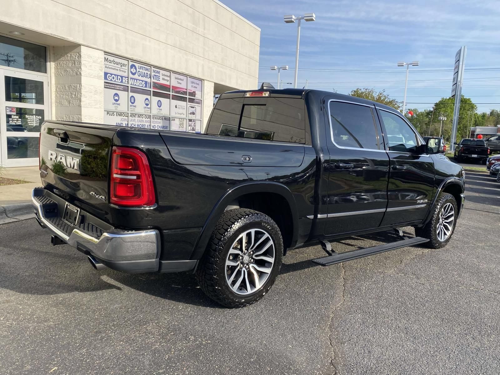 Used 2025 RAM 1500 Limited AWD/4WD image 7