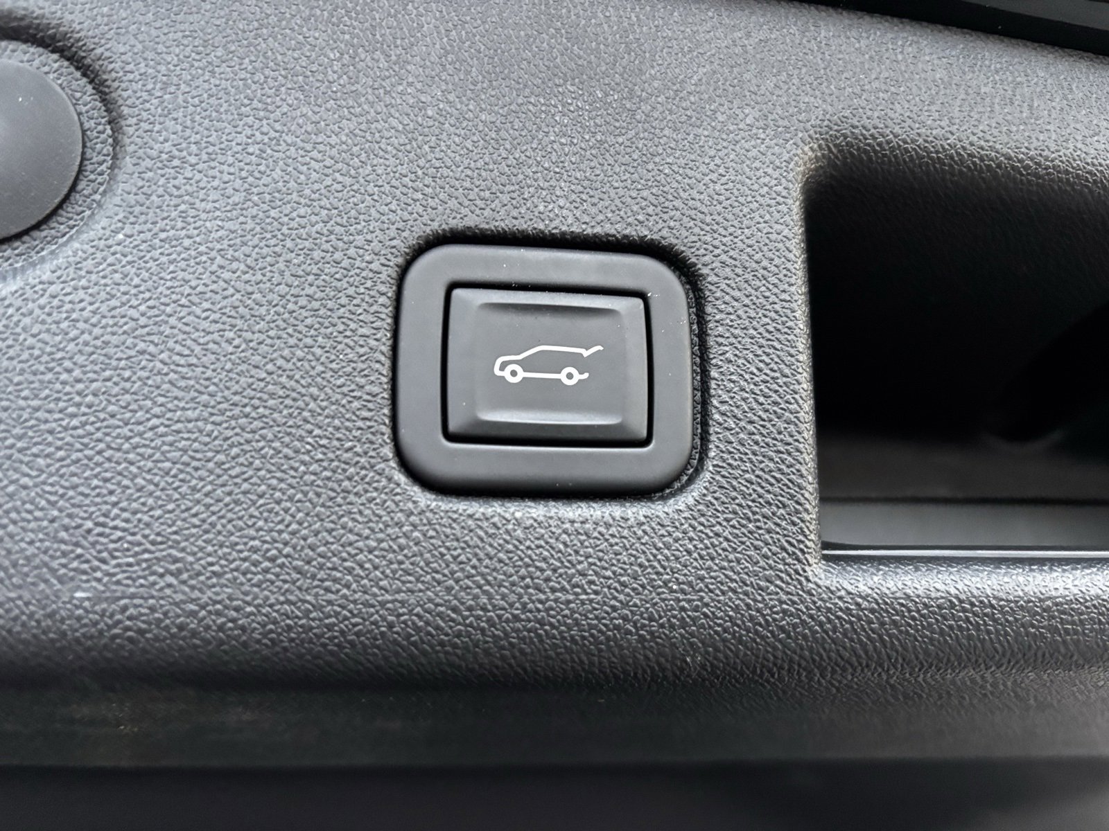 Used 2023 Chevrolet Equinox LT image 22