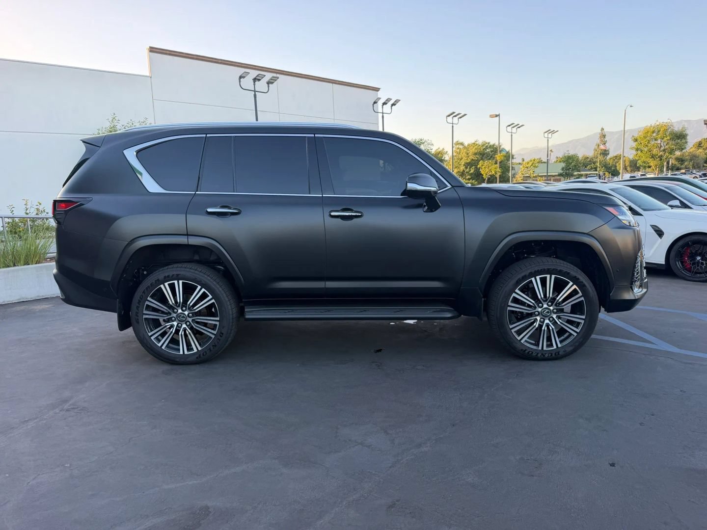 Used 2026 Lexus LX 700h Luxury w/ Accessory Package (Z1) AWD/4WD image 4