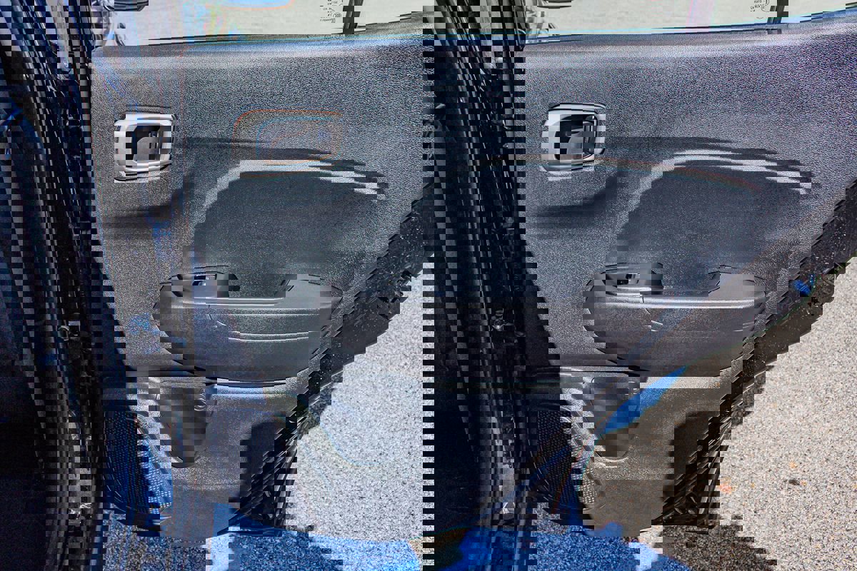 Used 2022 Hyundai Venue SE image 18