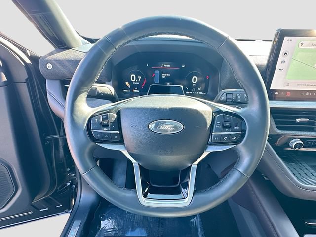 Used 2025 Ford Explorer Platinum w/ Ultimate Package AWD/4WD image 11