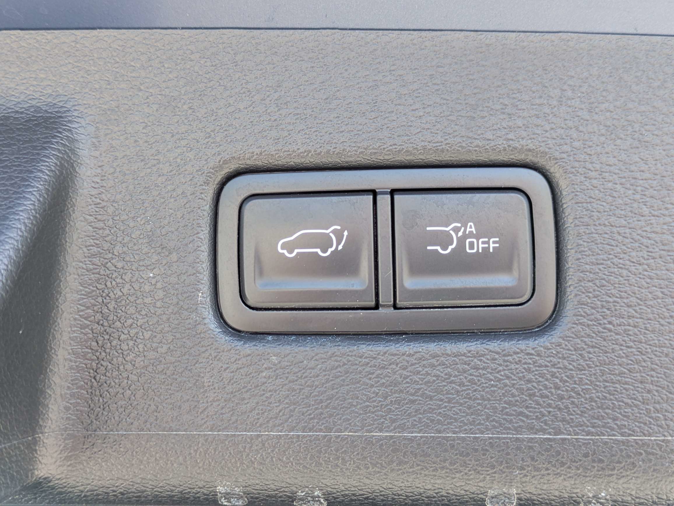 Certified 2025 Kia Telluride EX w/ EX Captain's Chair Package AWD/4WD image 15