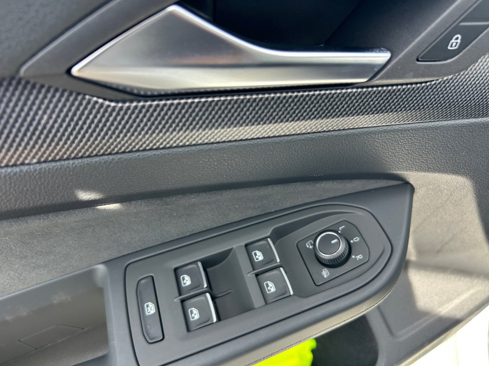 New 2026 Volkswagen Golf SE FWD image 13