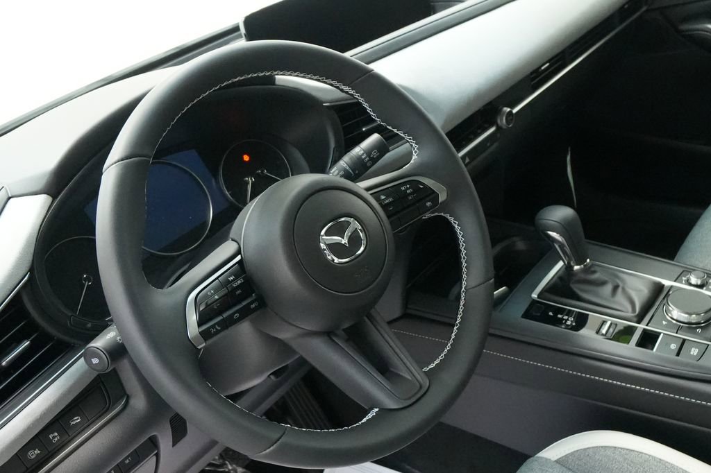 New 2026 MAZDA CX-30 Aire Edition image 13