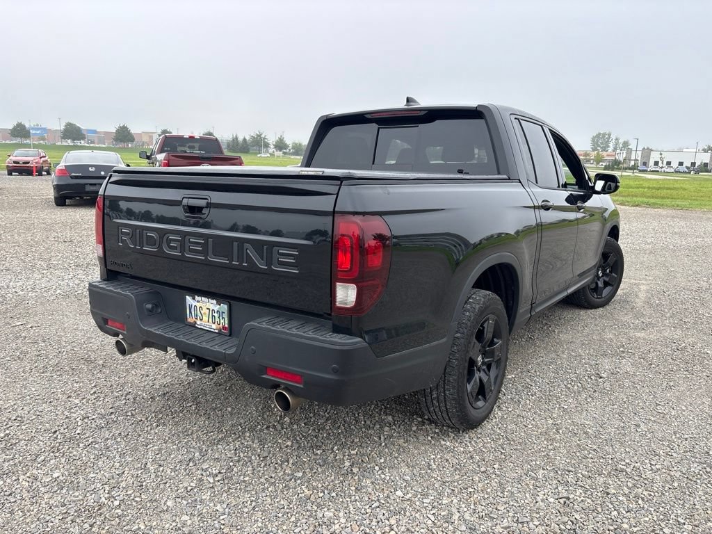 Used 2025 Honda Ridgeline Black Edition image 11