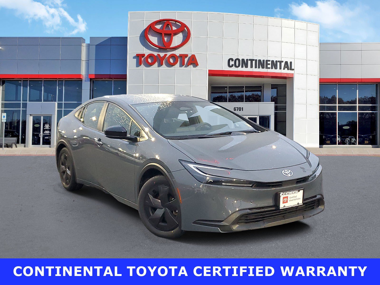 Certified 2024 Toyota Prius LE FWD image 1