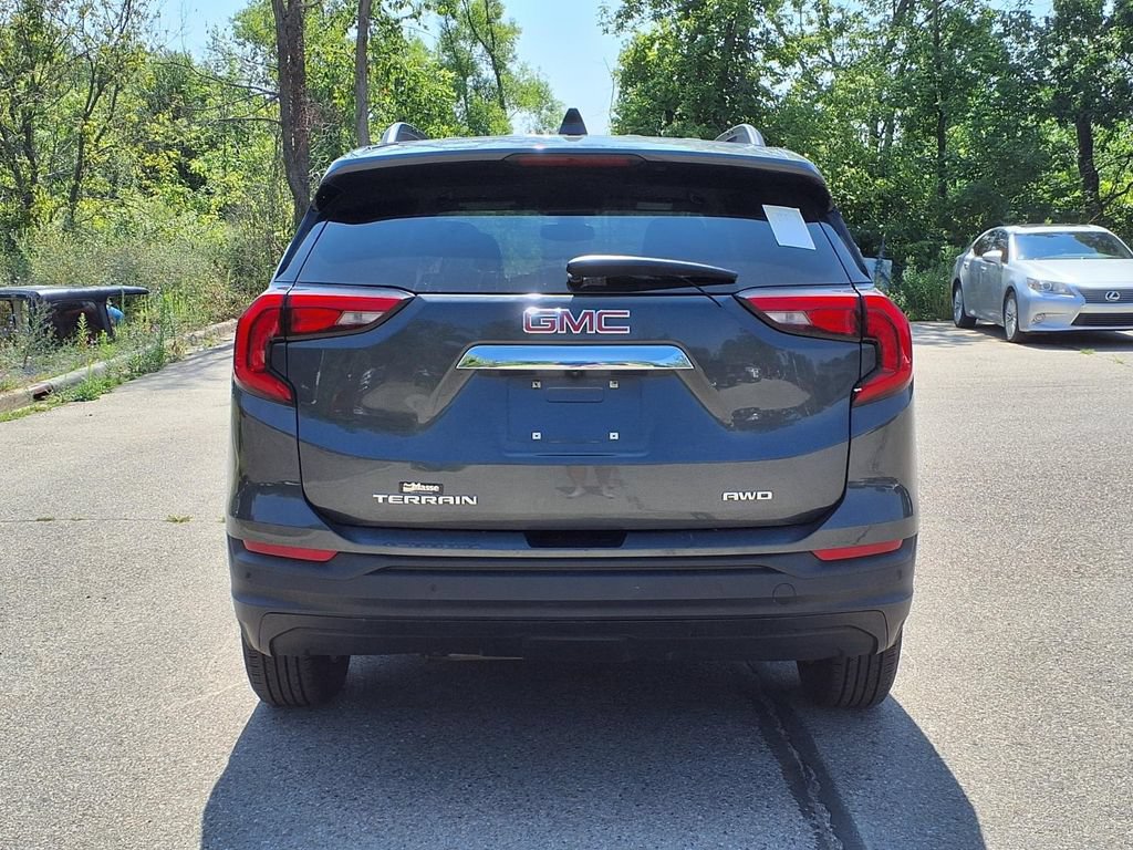 Used 2020 GMC Terrain SLE w/ Driver Convenience Package AWD/4WD image 5