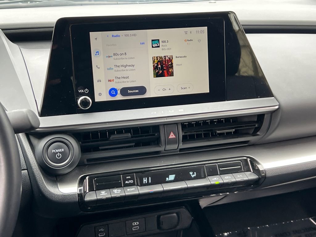 Used 2024 Toyota Prius LE image 19