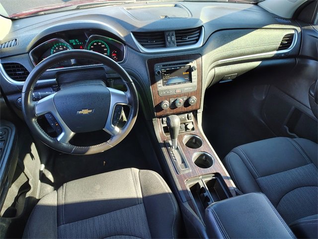 Used 2017 Chevrolet Traverse LT w/ Style and Technology Package image 15