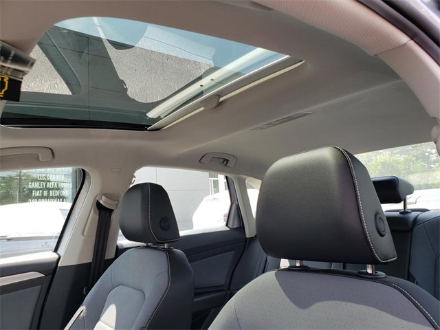 New 2025 Volkswagen Jetta SE image 7