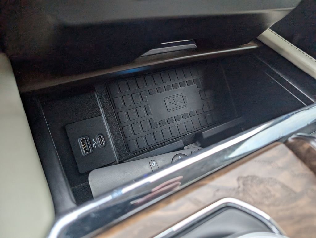 Used 2021 Ford Expedition Platinum image 25