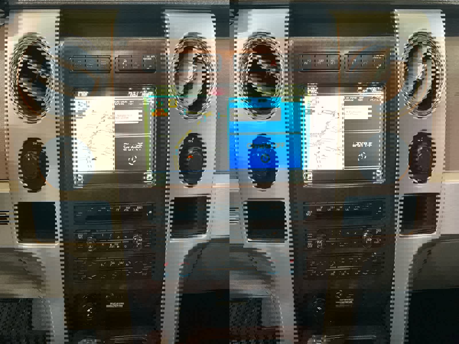 Used 2010 Ford F150 Platinum image 19