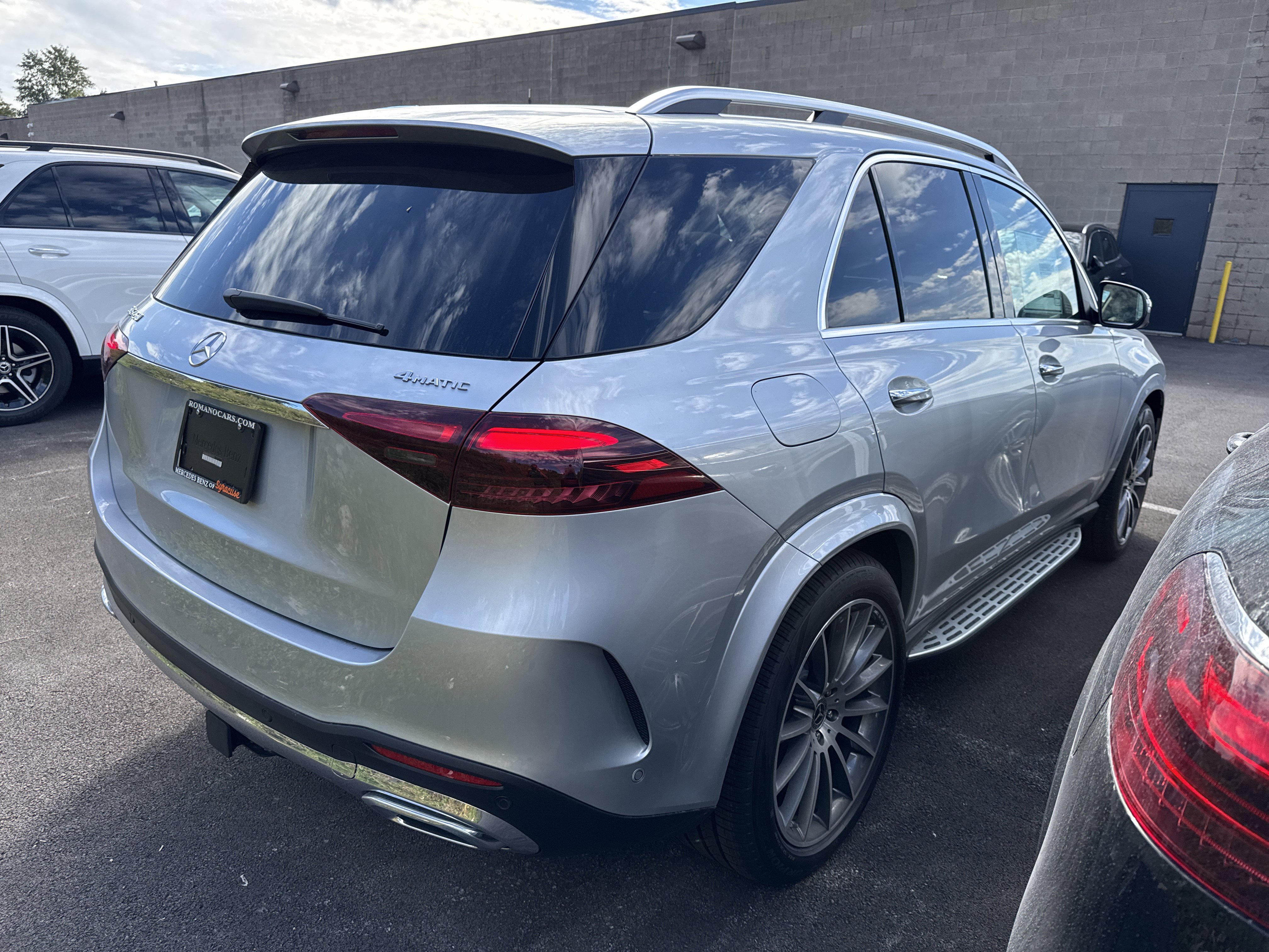 Used 2026 Mercedes-Benz GLE 450 4MATIC image 6