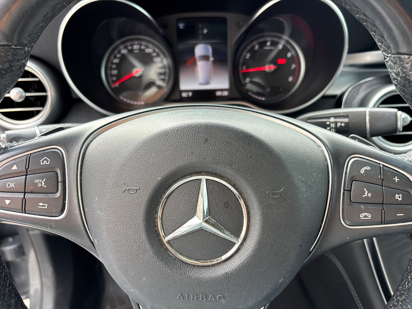 Used 2018 Mercedes-Benz GLC 300 4MATIC image 16