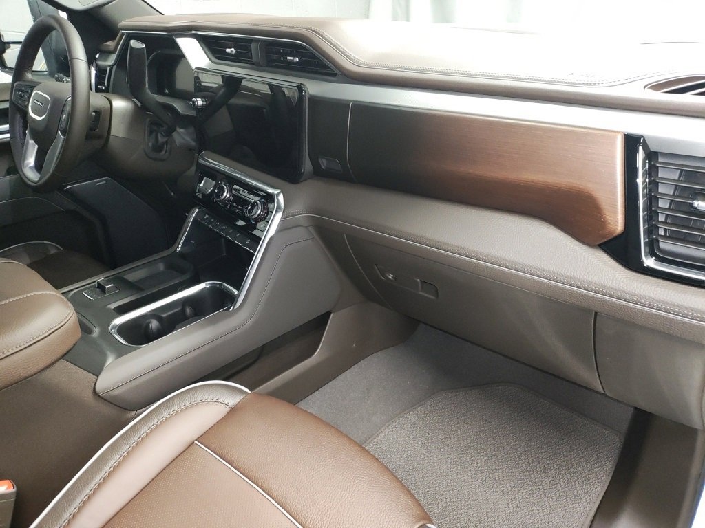 New 2026 GMC Sierra 2500 Denali w/ Technology Package image 8