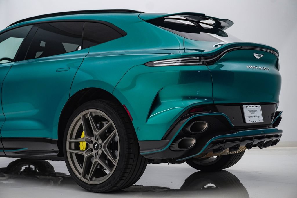Used 2026 Aston Martin DBX S AWD/4WD image 11