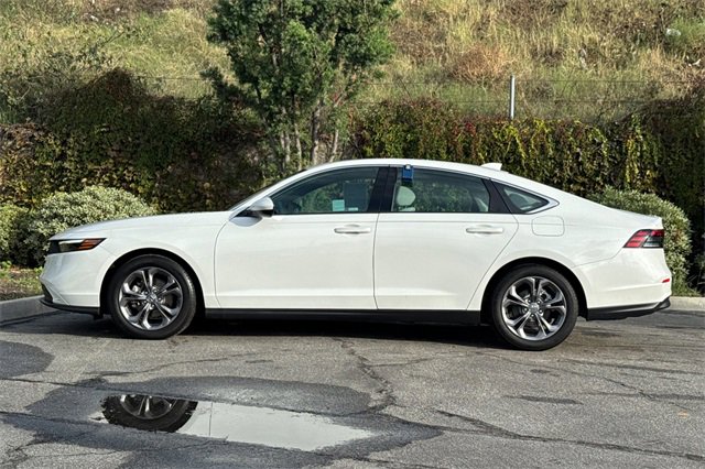 Certified 2023 Honda Accord EX image 8