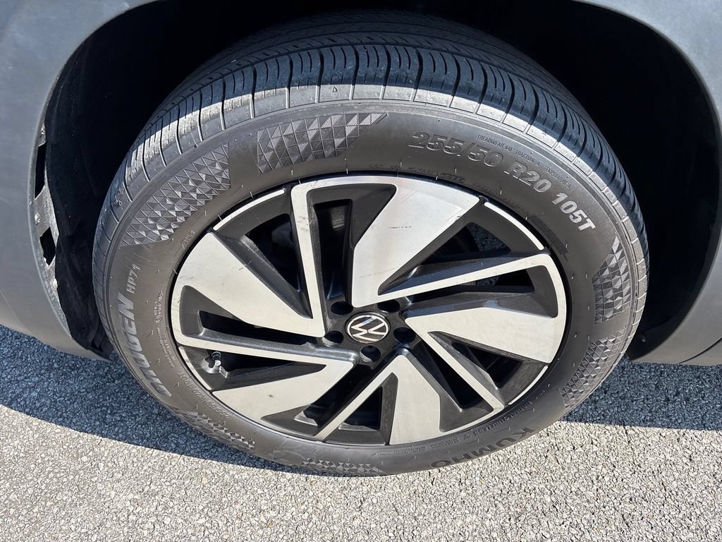 Used 2025 Volkswagen Atlas SE AWD/4WD image 5