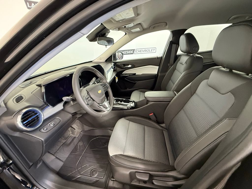 New 2026 Chevrolet Trax LT w/ Driver Confidence Package FWD image 13