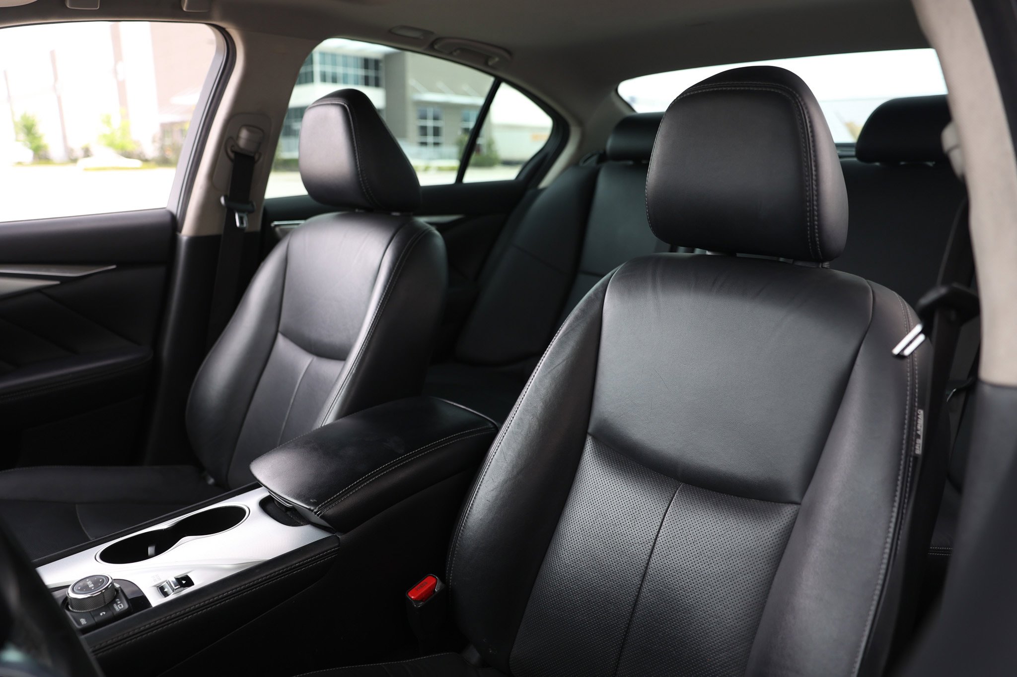 Used 2022 INFINITI Q50 Luxe w/ Cargo Package image 9