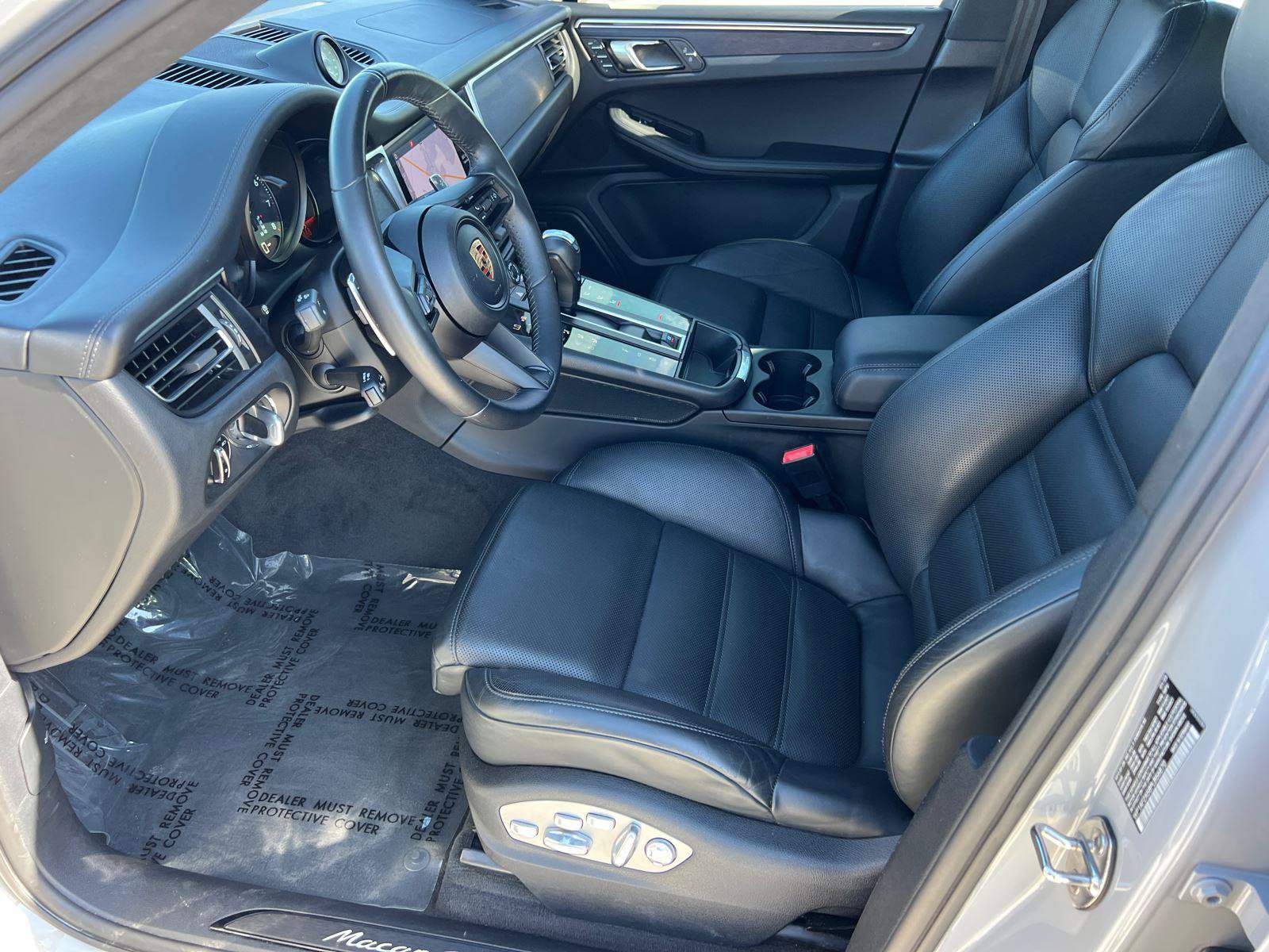 Used 2023 Porsche Macan GTS w/ Premium Package Plus image 9