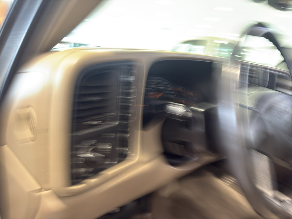 Used 2004 GMC Sierra 1500 SLE w/ Light Duty Power Package AWD/4WD image 15