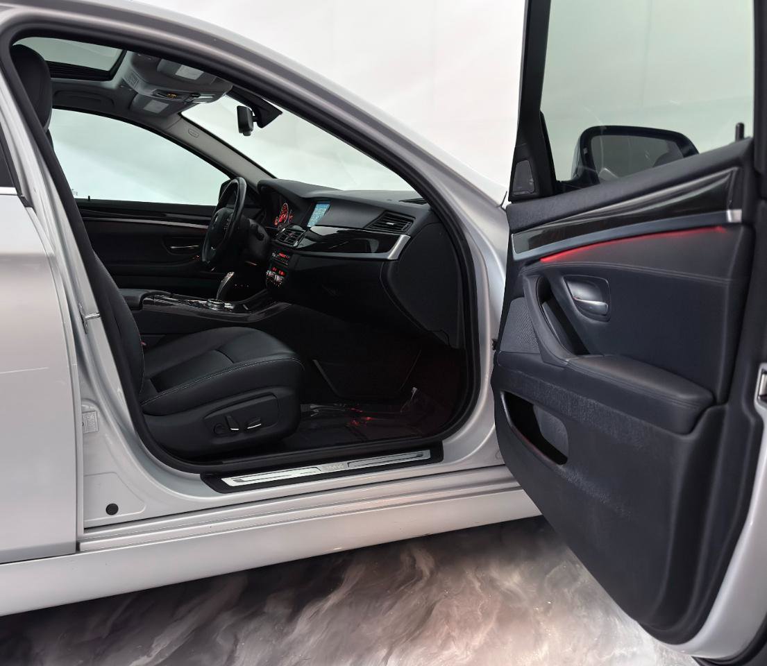 Used 2014 BMW 535i xDrive Sedan AWD/4WD image 24