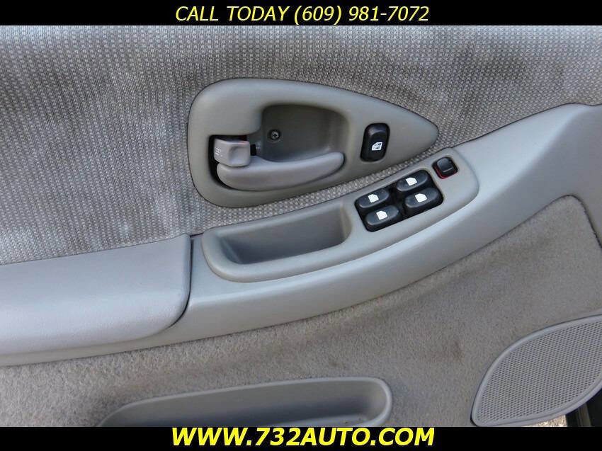 Used 1997 Chevrolet Lumina w/ Preferred Equipment Group 1 FWD image 28
