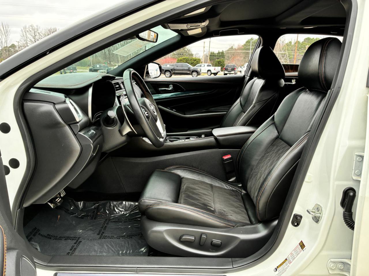 Used 2023 Nissan Maxima SR w/ Sport Mat Group image 13