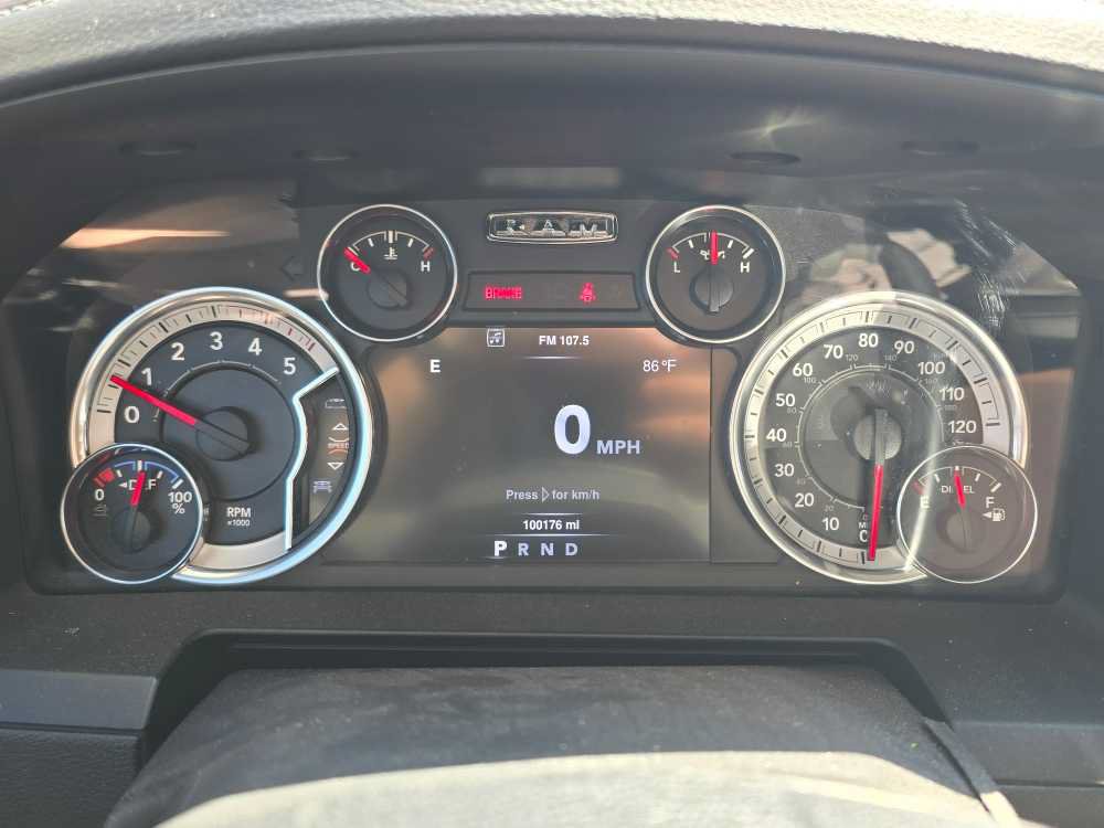 Used 2016 RAM 3500 Laramie w/ Convenience Group AWD/4WD image 7