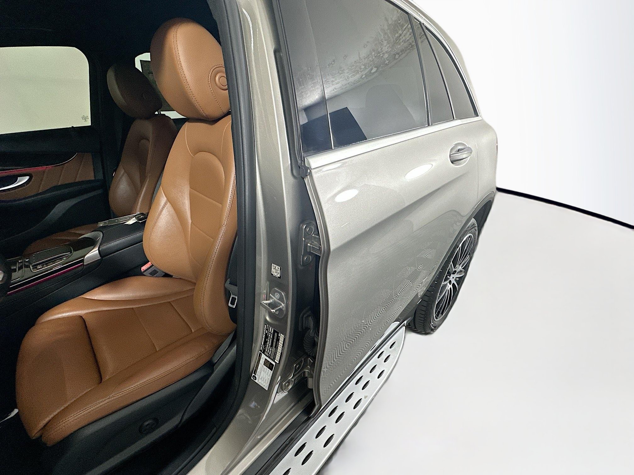 Used 2020 Mercedes-Benz GLC 300 image 12