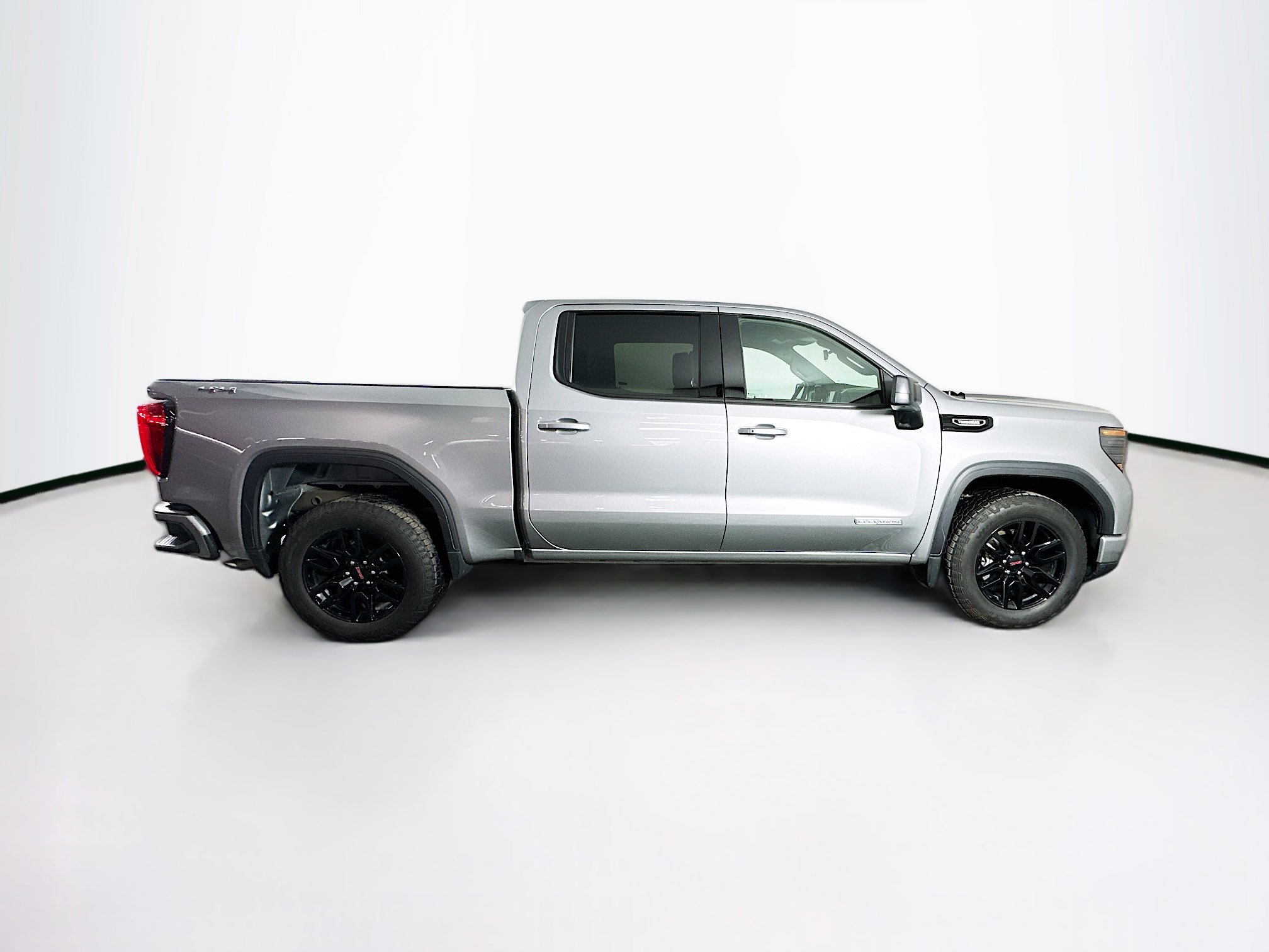 Used 2025 GMC Sierra 1500 Elevation image 10