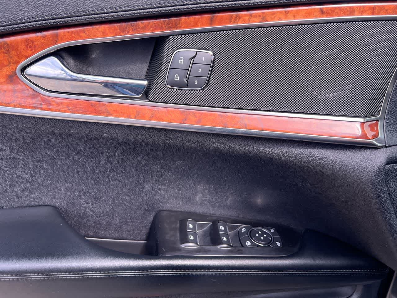 Used 2019 Lincoln Nautilus Select AWD/4WD image 13