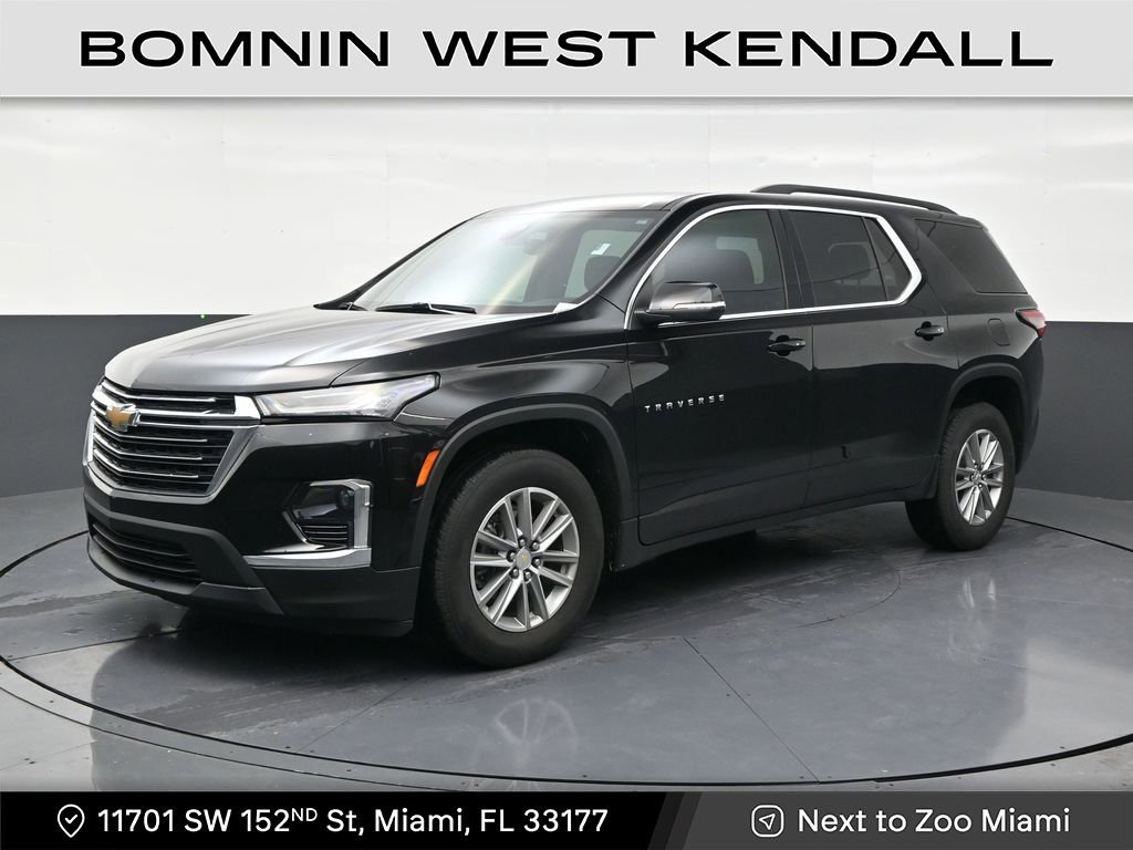 Used 2023 Chevrolet Traverse LT