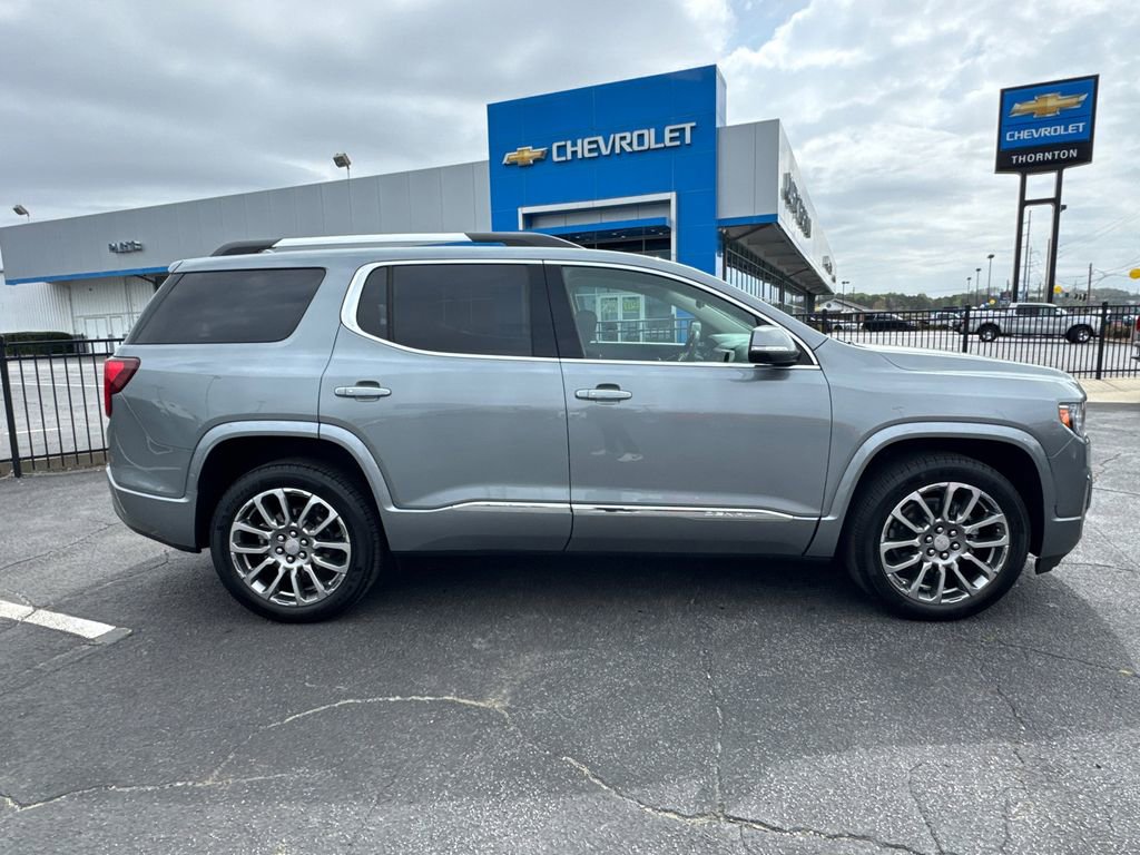 Used 2023 GMC Acadia Denali w/ Denali Technology Package image 5