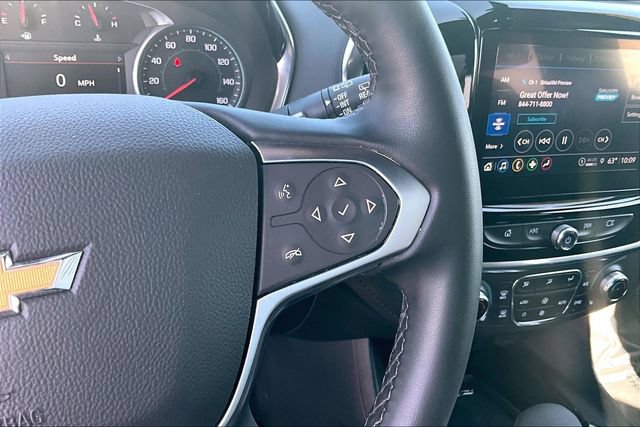 Used 2023 Chevrolet Traverse LT AWD/4WD image 19