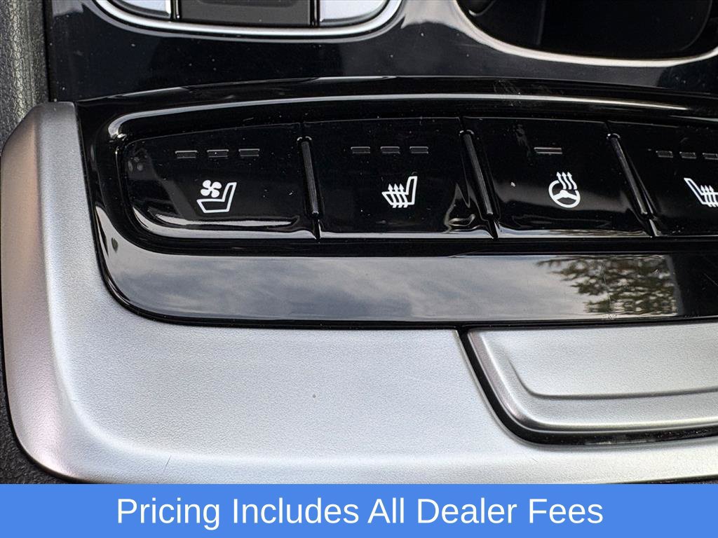 Used 2024 Hyundai Santa Cruz Limited AWD/4WD image 16