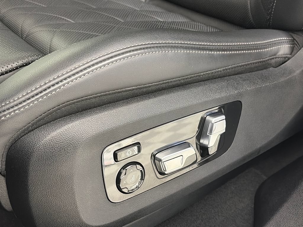 Used 2024 BMW X6 xDrive40i w/ Premium Package AWD/4WD image 25