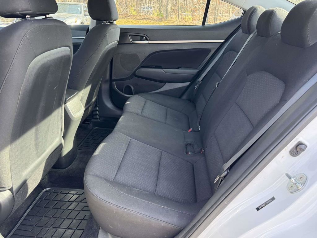Used 2020 Hyundai Elantra SEL w/ Cargo Package (C1) image 18