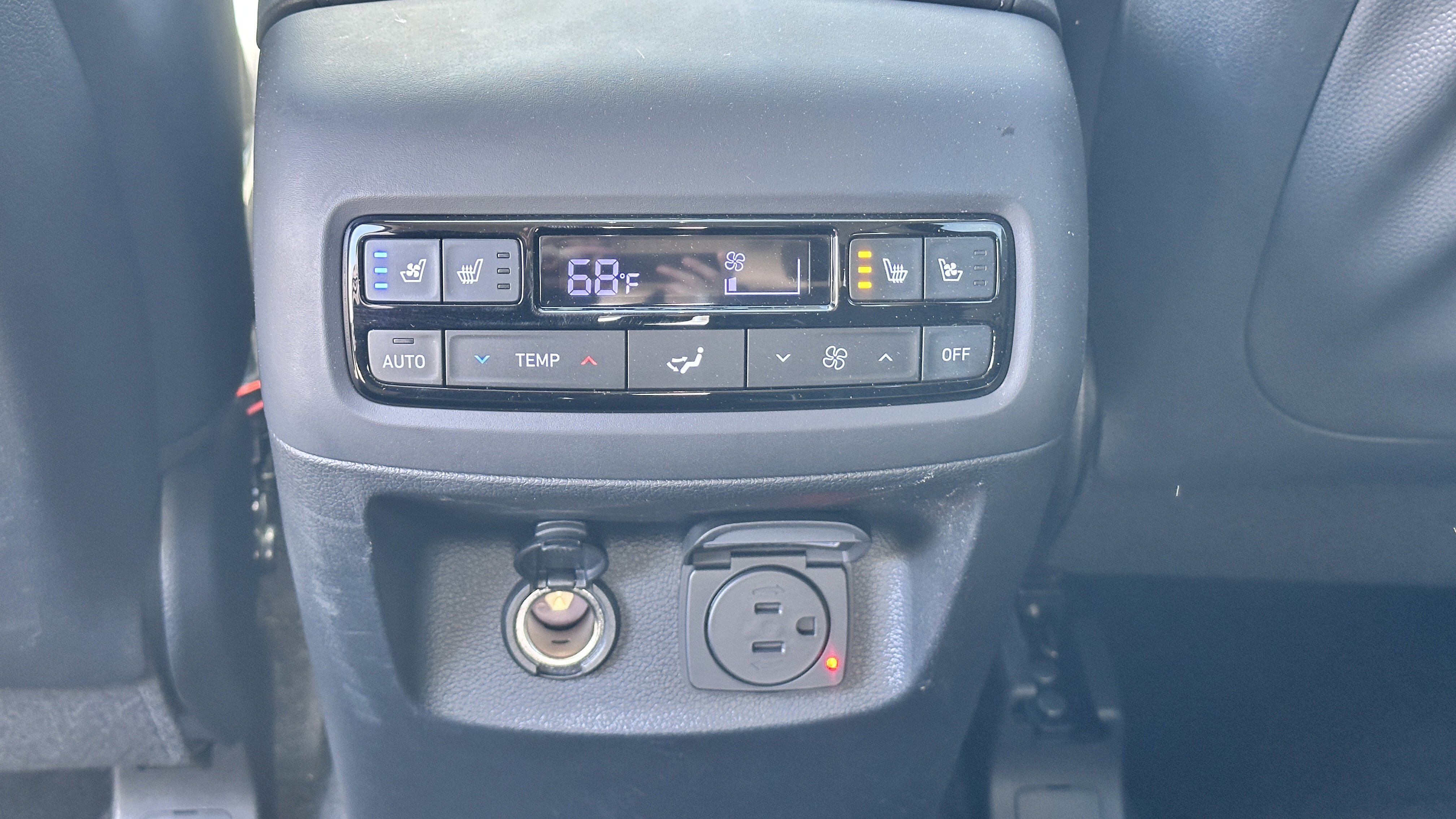 Used 2024 Hyundai Palisade SEL w/ Premium Package AWD/4WD image 12