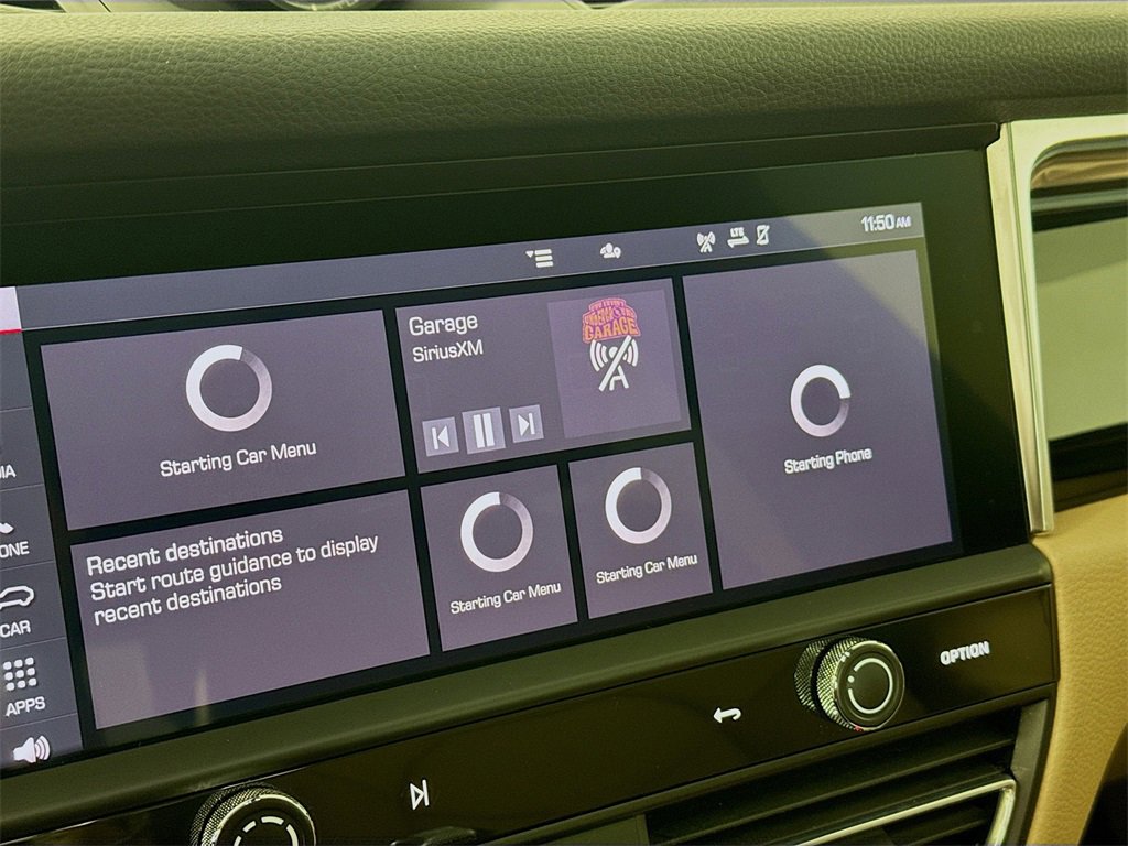 Used 2023 Porsche Macan image 16