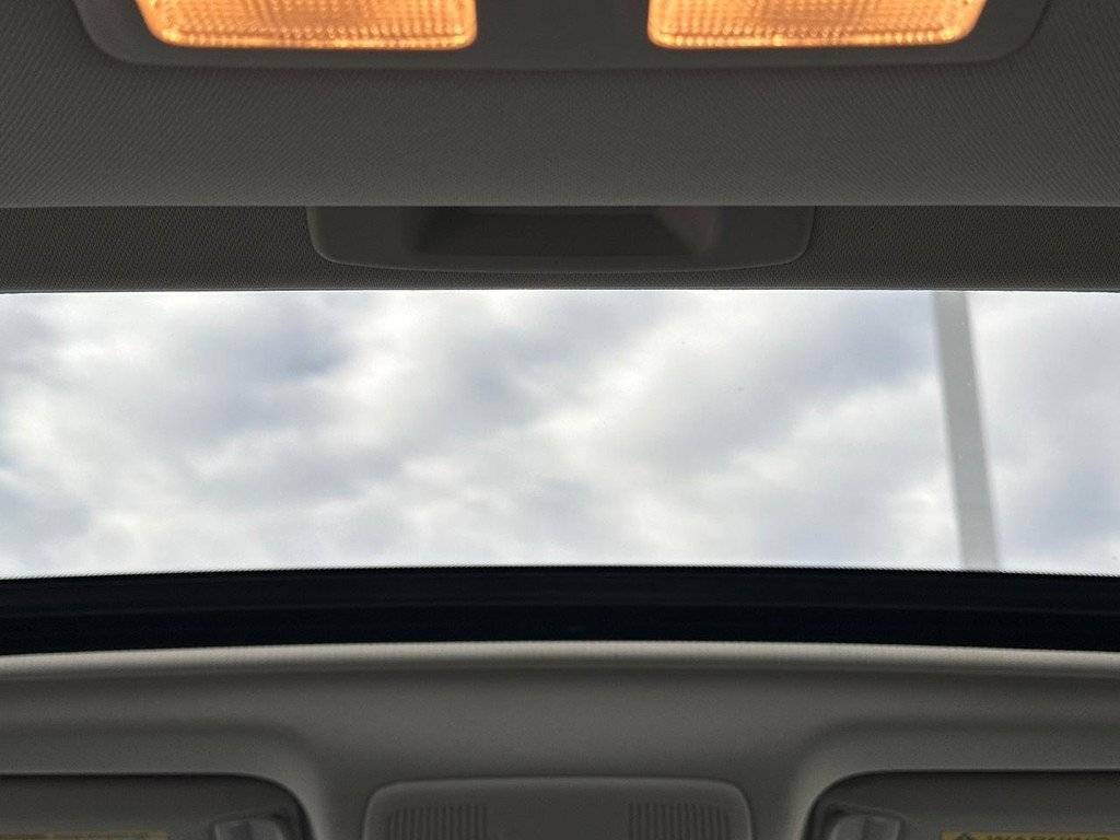 Used 2025 MAZDA CX-5 AWD 2.5 S w/ Preferred Package image 12