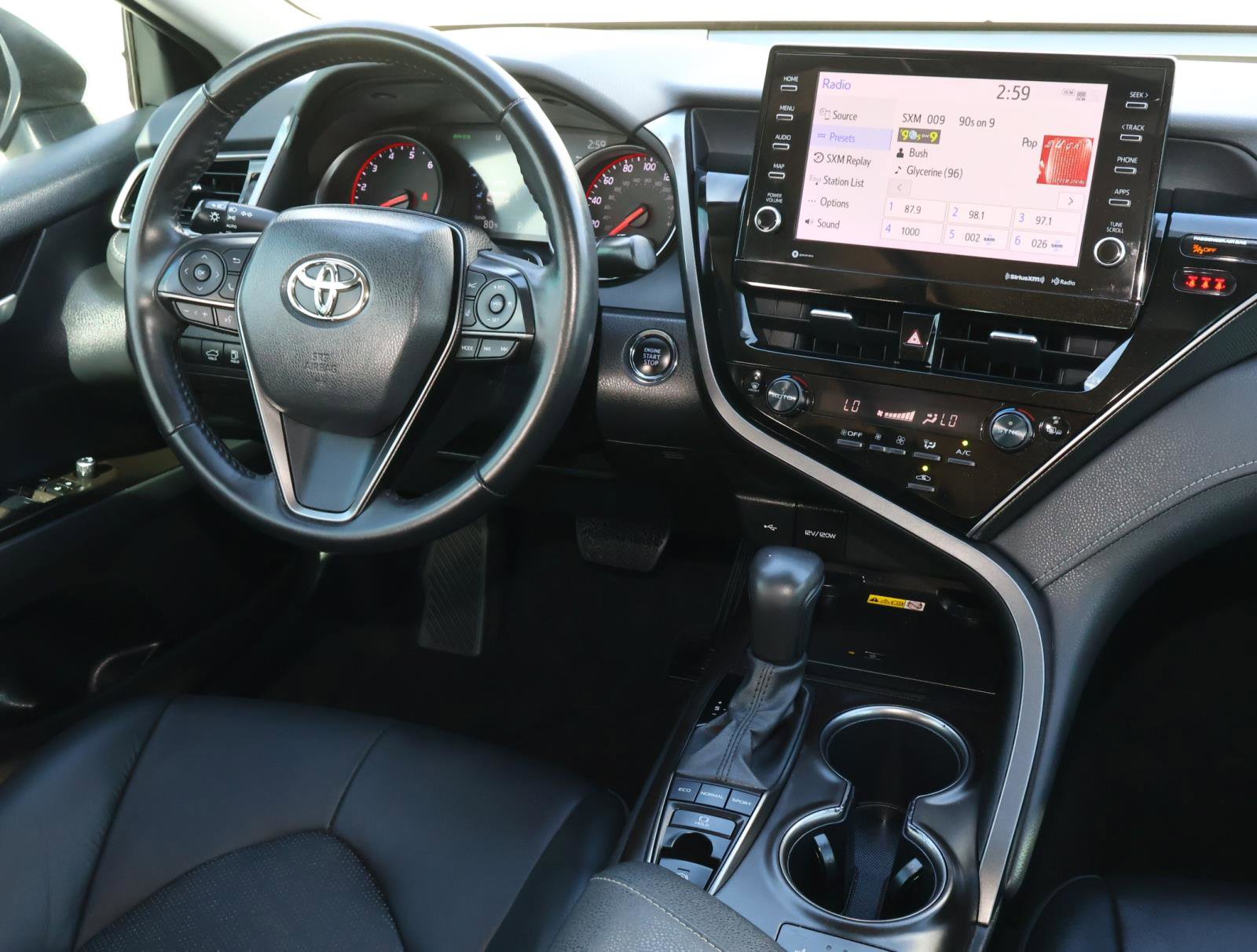 Used 2024 Toyota Camry XSE image 10
