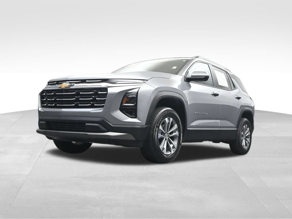 Used 2025 Chevrolet Equinox LT w/ Convenience Package II FWD image 24