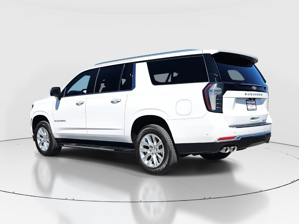 Used 2025 Chevrolet Suburban Premier AWD/4WD image 7