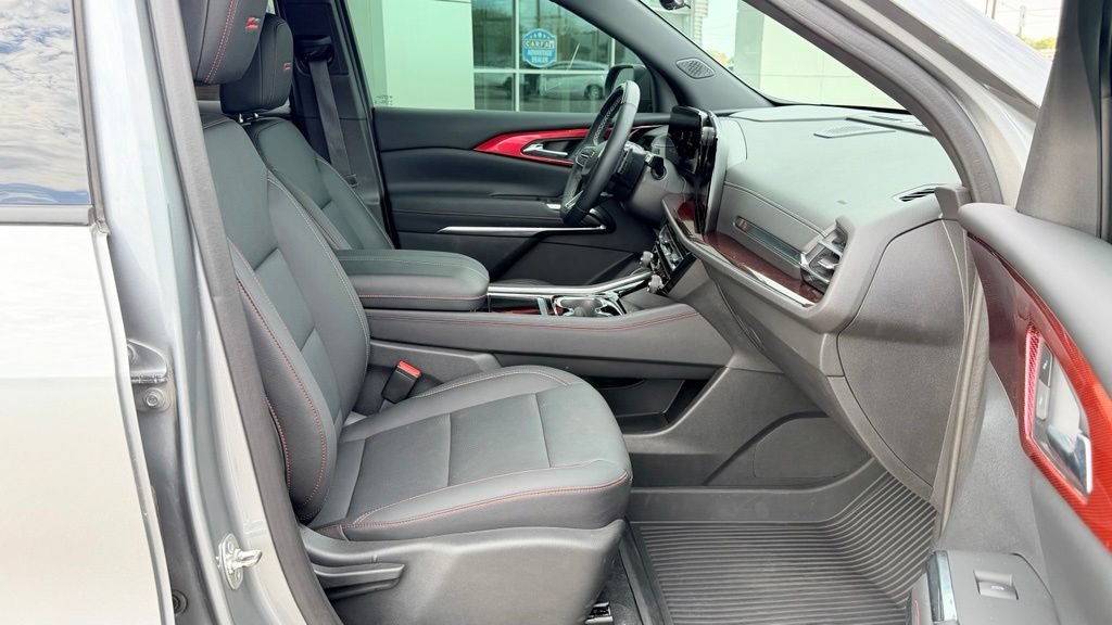 Used 2024 Chevrolet Traverse Z71 w/ Enhanced Driving Package AWD/4WD image 20